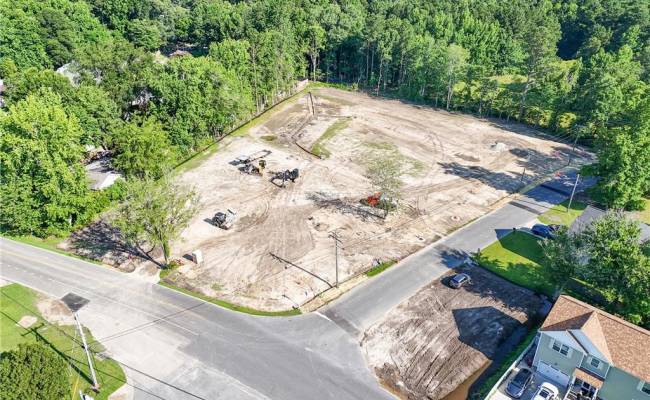 2304 Shipyard Road, Chesapeake, VA 23323