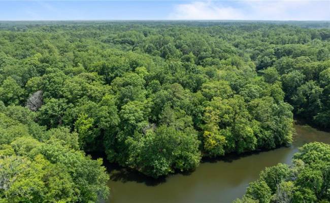 19 AC Hilltop Lane, Isle of Wight County, VA 23430