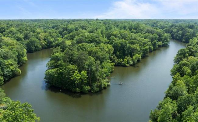 19 AC Hilltop Lane, Isle of Wight County, VA 23430