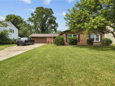 property image for 223 Commodore Drive HAMPTON VA 23669