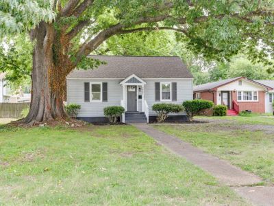 property image for 2905 Victoria Boulevard HAMPTON VA 23661