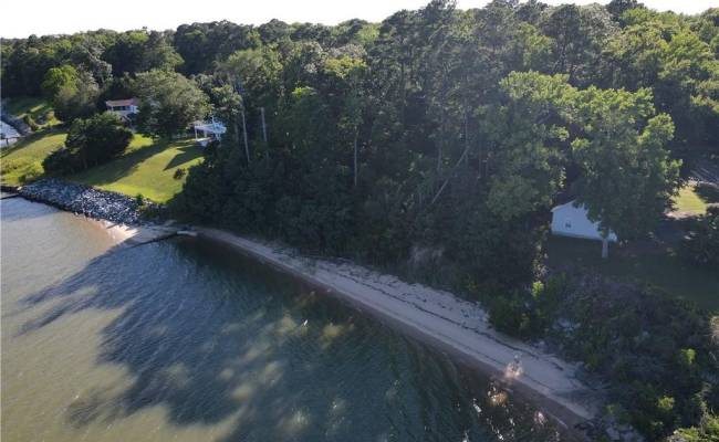 3989 River Landing Trail, Isle of Wight County, VA 23430