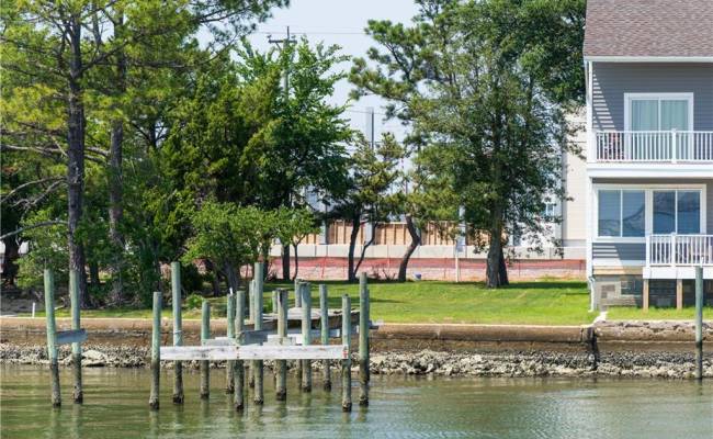 1459 Bayville Street, Norfolk, VA 23503
