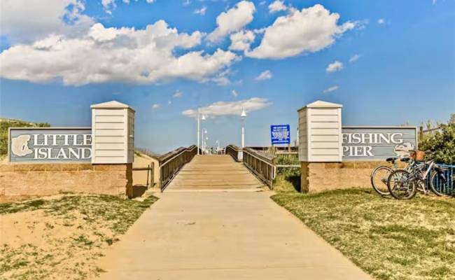 3665 Sandpiper Road, Virginia Beach, VA 23456