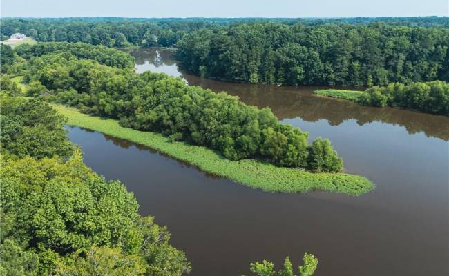 112 Ac Mill Road, Emporia, VA 23847