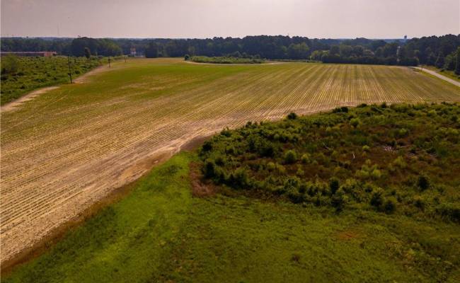 112 Ac Mill Road, Emporia, VA 23847
