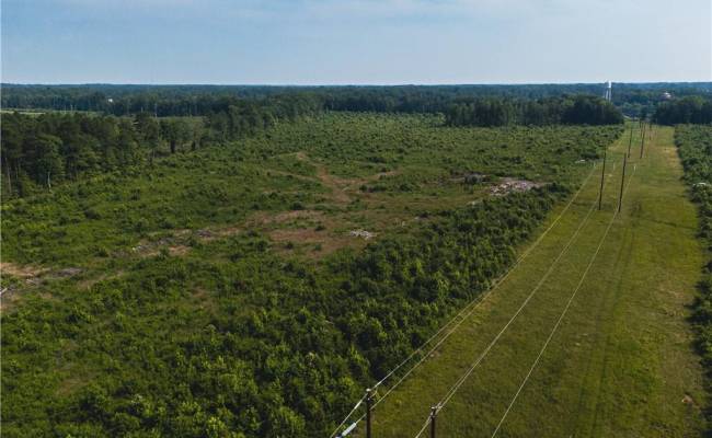 112 Ac Mill Road, Emporia, VA 23847