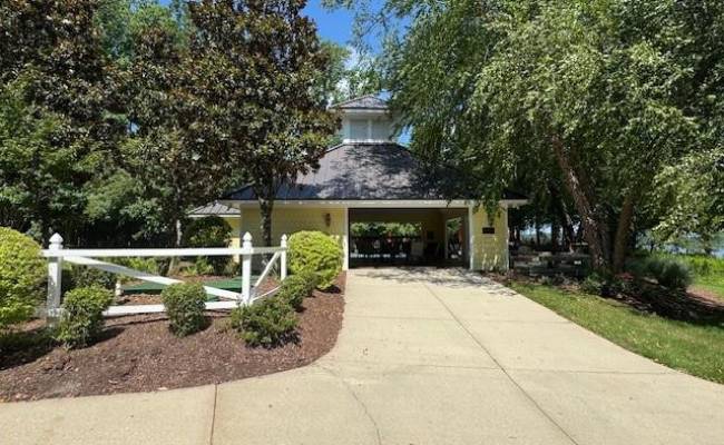27 East West Parkway, Gloucester County, VA 23061