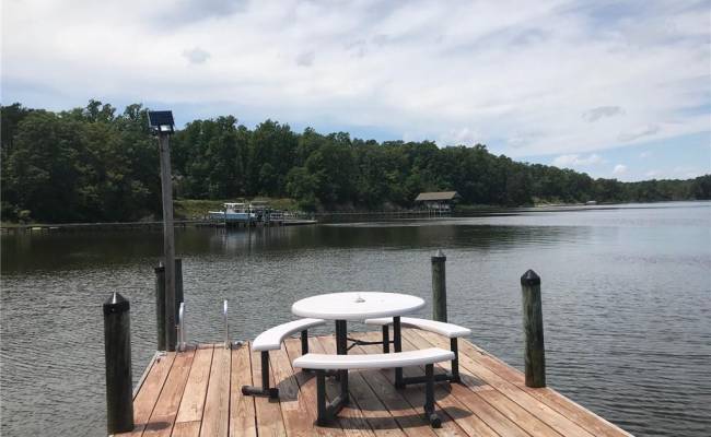 27 East West Parkway, Gloucester County, VA 23061