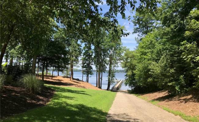 27 East West Parkway, Gloucester County, VA 23061