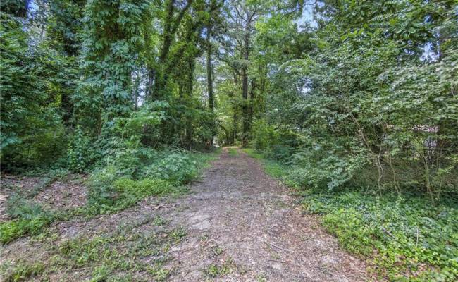 3720 Lynnfield Drive, Virginia Beach, VA 23452