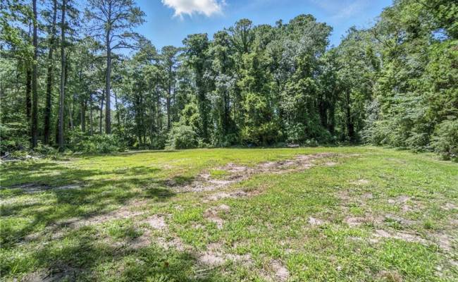 3720 Lynnfield Drive, Virginia Beach, VA 23452
