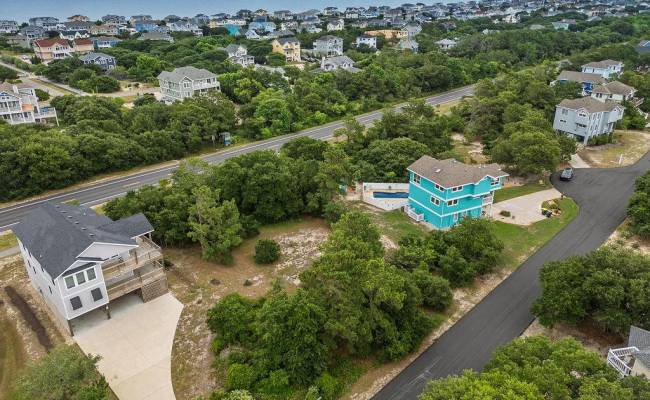 901 Seashore Crescent, Currituck County, NC 27927