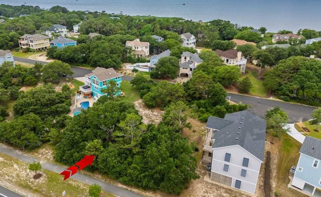 901 Seashore Crescent, Currituck County, NC 27927