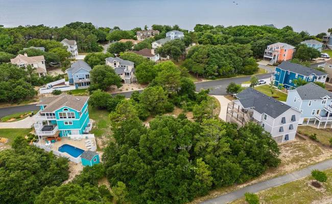 901 Seashore Crescent, Currituck County, NC 27927