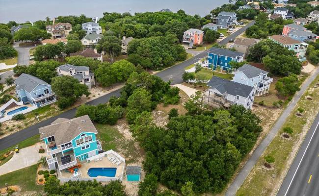 901 Seashore Crescent, Currituck County, NC 27927