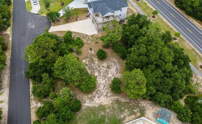 901 Seashore Crescent, Currituck County, NC 27927