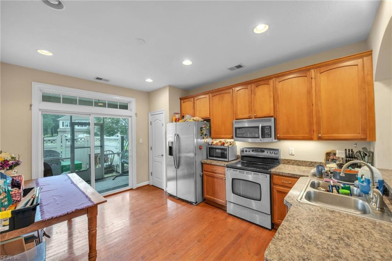 Photo 10 of 17 residential for sale in Virginia Beach virginia