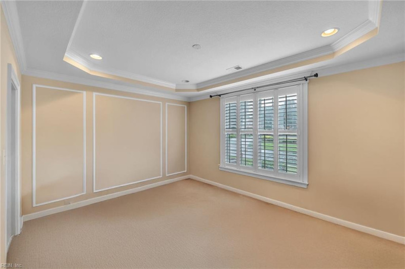 Photo 13 of 17 residential for sale in Virginia Beach virginia