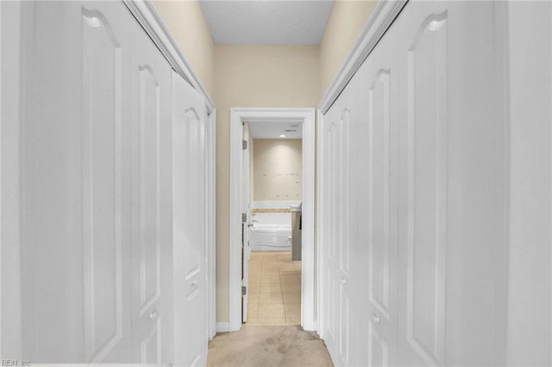 Photo 14 of 17 residential for sale in Virginia Beach virginia