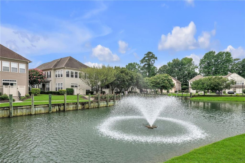 Photo 6 of 17 residential for sale in Virginia Beach virginia