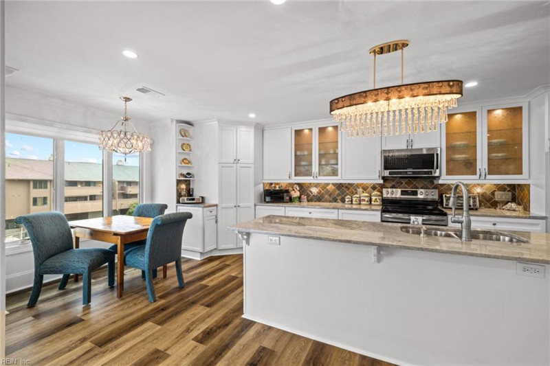 Photo 12 of 47 residential for sale in Virginia Beach virginia