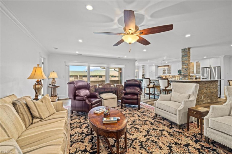 Photo 20 of 47 residential for sale in Virginia Beach virginia
