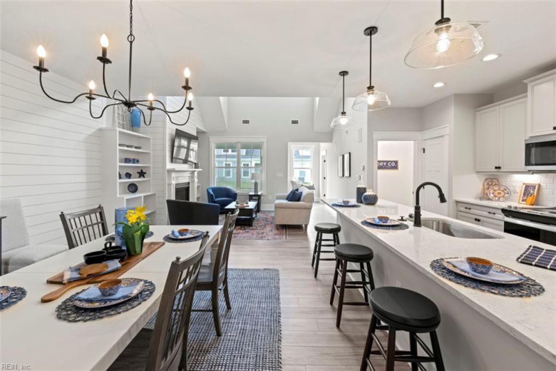 Photo 4 of 47 residential for sale in Suffolk virginia