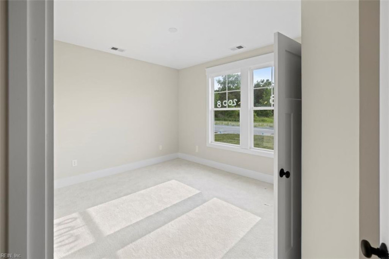 Photo 11 of 31 residential for sale in Suffolk virginia