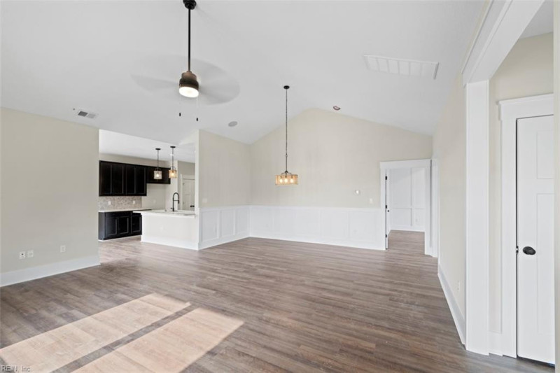 Photo 12 of 31 residential for sale in Suffolk virginia