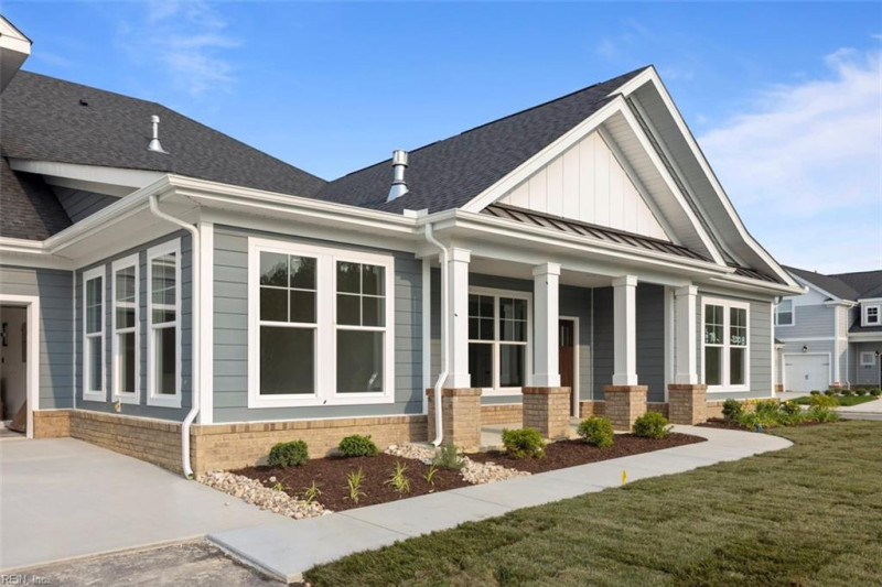 Photo 2 of 31 residential for sale in Suffolk virginia