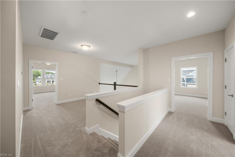 Photo 14 of 25 residential for sale in Suffolk virginia