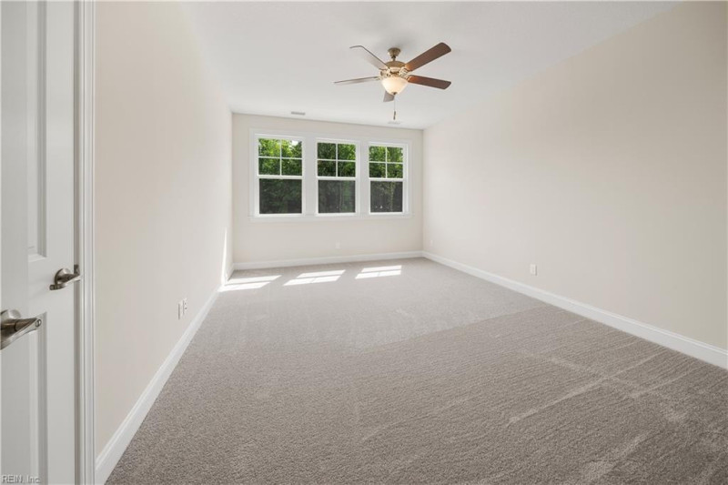 Photo 19 of 25 residential for sale in Suffolk virginia