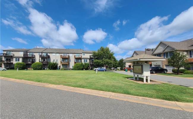730 Charthouse Circle, Hampton, VA 23664