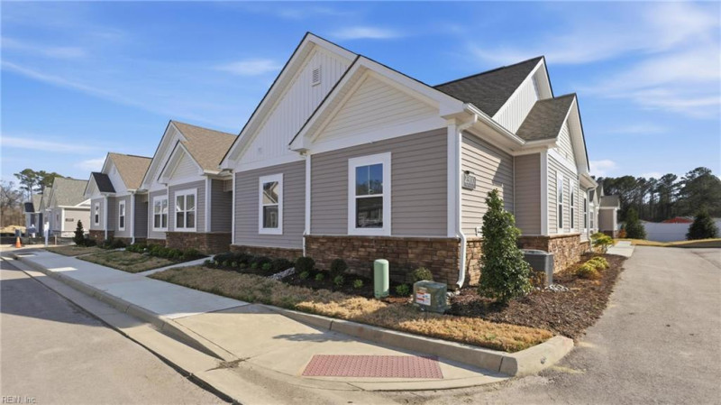 Photo 3 of 47 residential for sale in Suffolk virginia Photo 3 of 47 residential for sale in Suffolk virginia