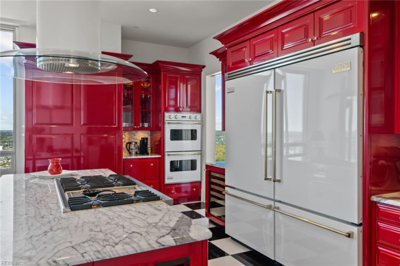 Photo 13 of 49 residential for sale in Virginia Beach virginia