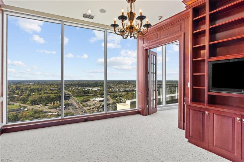 Photo 16 of 49 residential for sale in Virginia Beach virginia