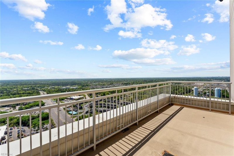 Photo 4 of 49 residential for sale in Virginia Beach virginia