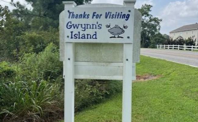 .51+AC Old Ferry Road, Mathews County, VA 23076
