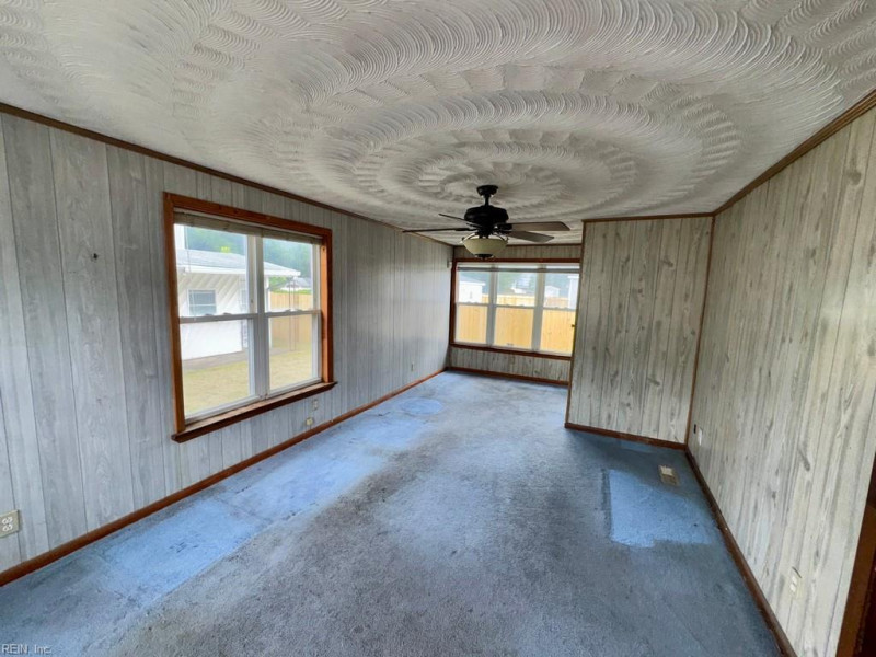 Photo 10 of 24 residential for sale in Chesapeake virginia
