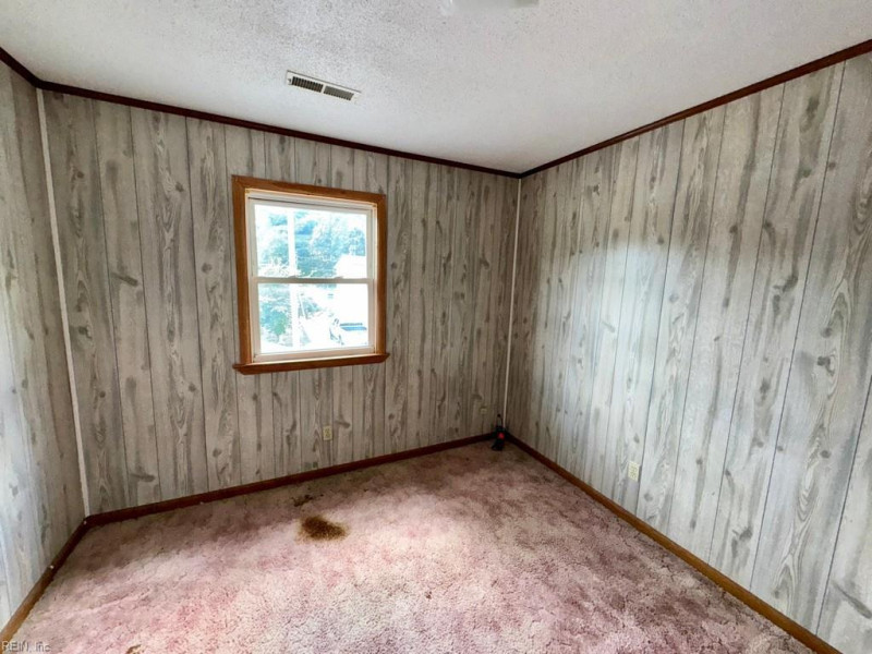Photo 23 of 24 residential for sale in Chesapeake virginia