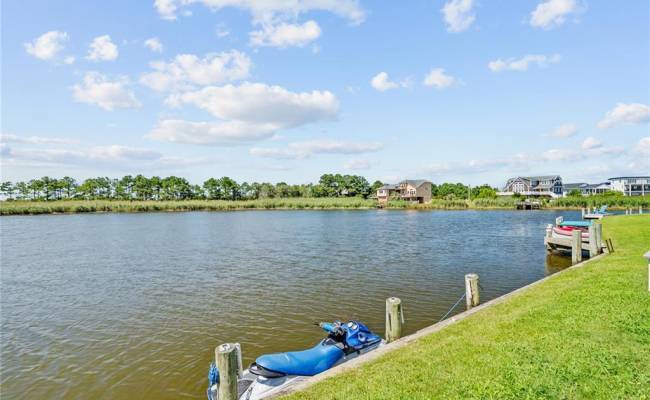 3665 Sandpiper Road, Virginia Beach, VA 23456