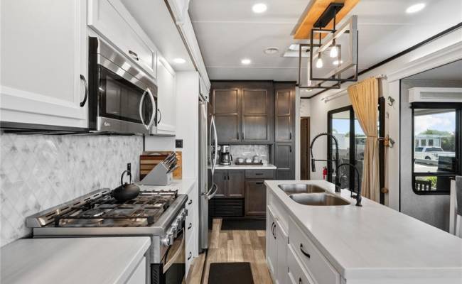 3665 Sandpiper Road, Virginia Beach, VA 23456