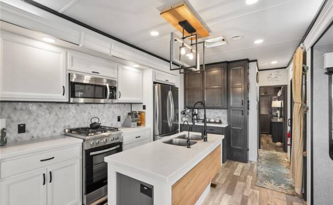3665 Sandpiper Road, Virginia Beach, VA 23456
