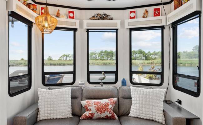 3665 Sandpiper Road, Virginia Beach, VA 23456