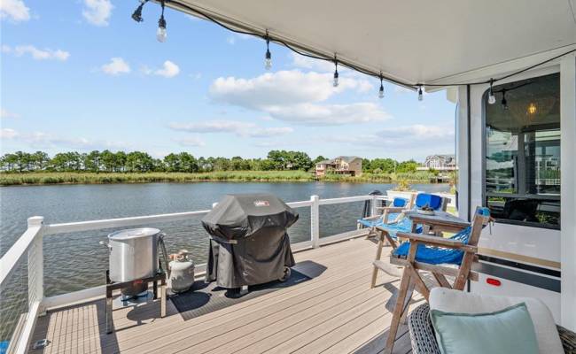 3665 Sandpiper Road, Virginia Beach, VA 23456