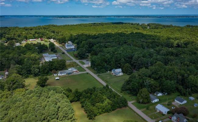 2210 Old Ferry Road, Mathews County, VA 23076