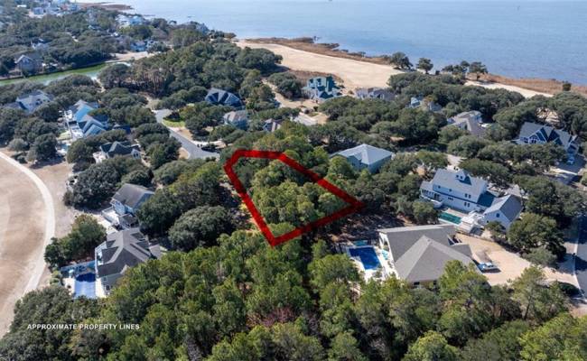 574 Live Oak Court, Currituck County, NC 27927