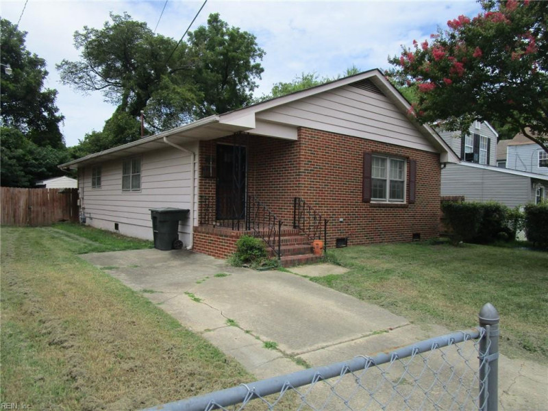 Photo 1 of 25 residential for sale in Hampton virginia