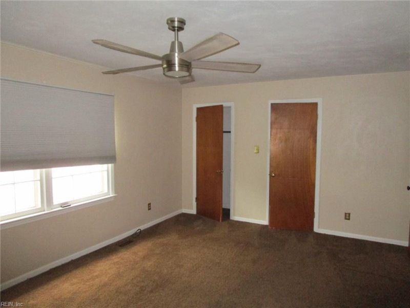 Photo 19 of 25 residential for sale in Hampton virginia